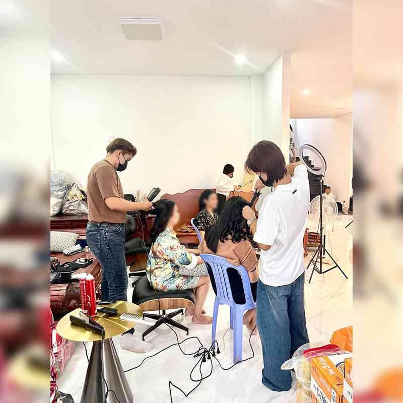 ផាត់មុខធ្វើសក់រៀបភ្លឺ (ដល់ផ្ទះក្រៅបុរី-២នាក់ឡើង)