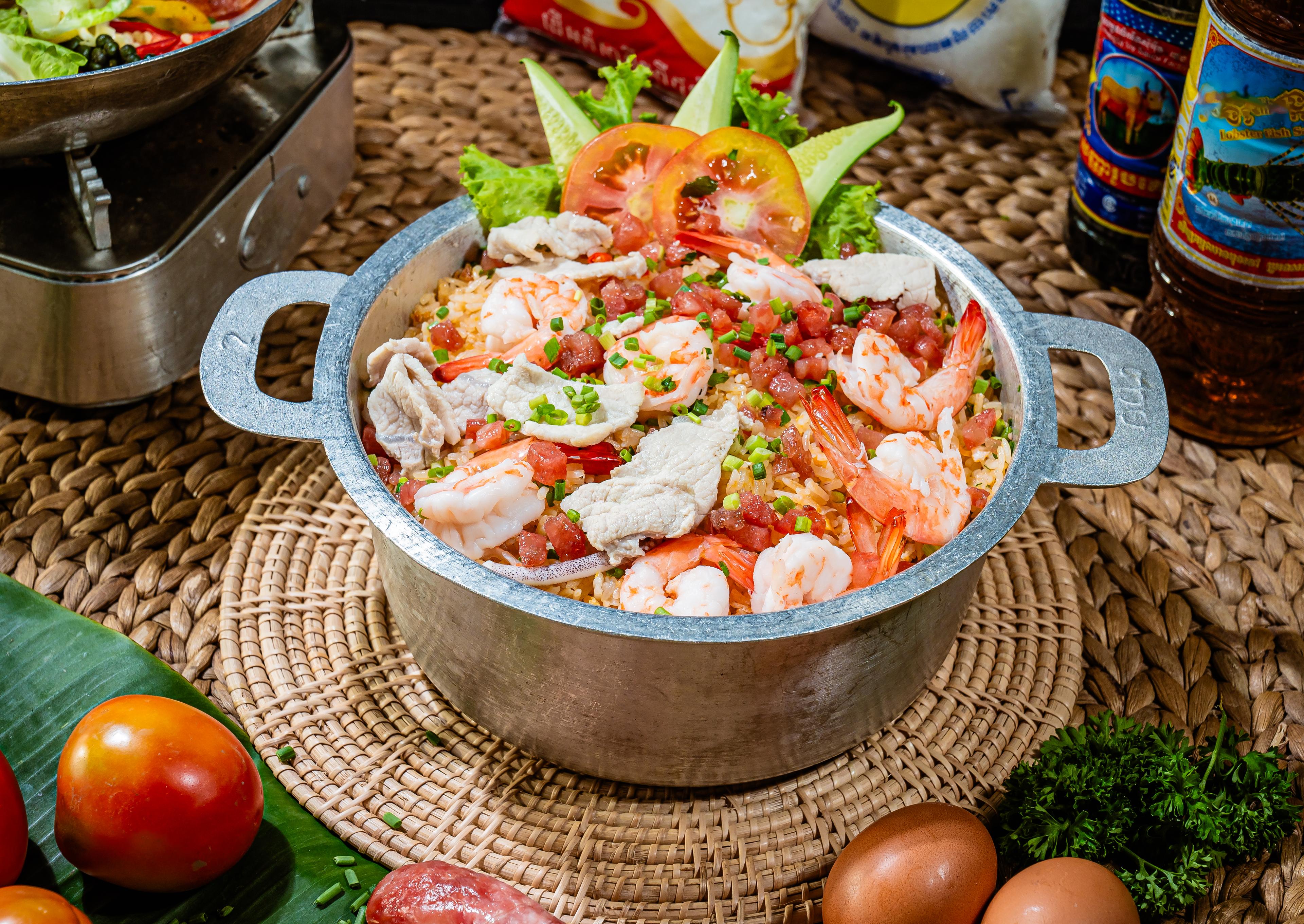 បាយឆាយ៉ាងចូវ Yangzhou fried rice 扬州炒饭