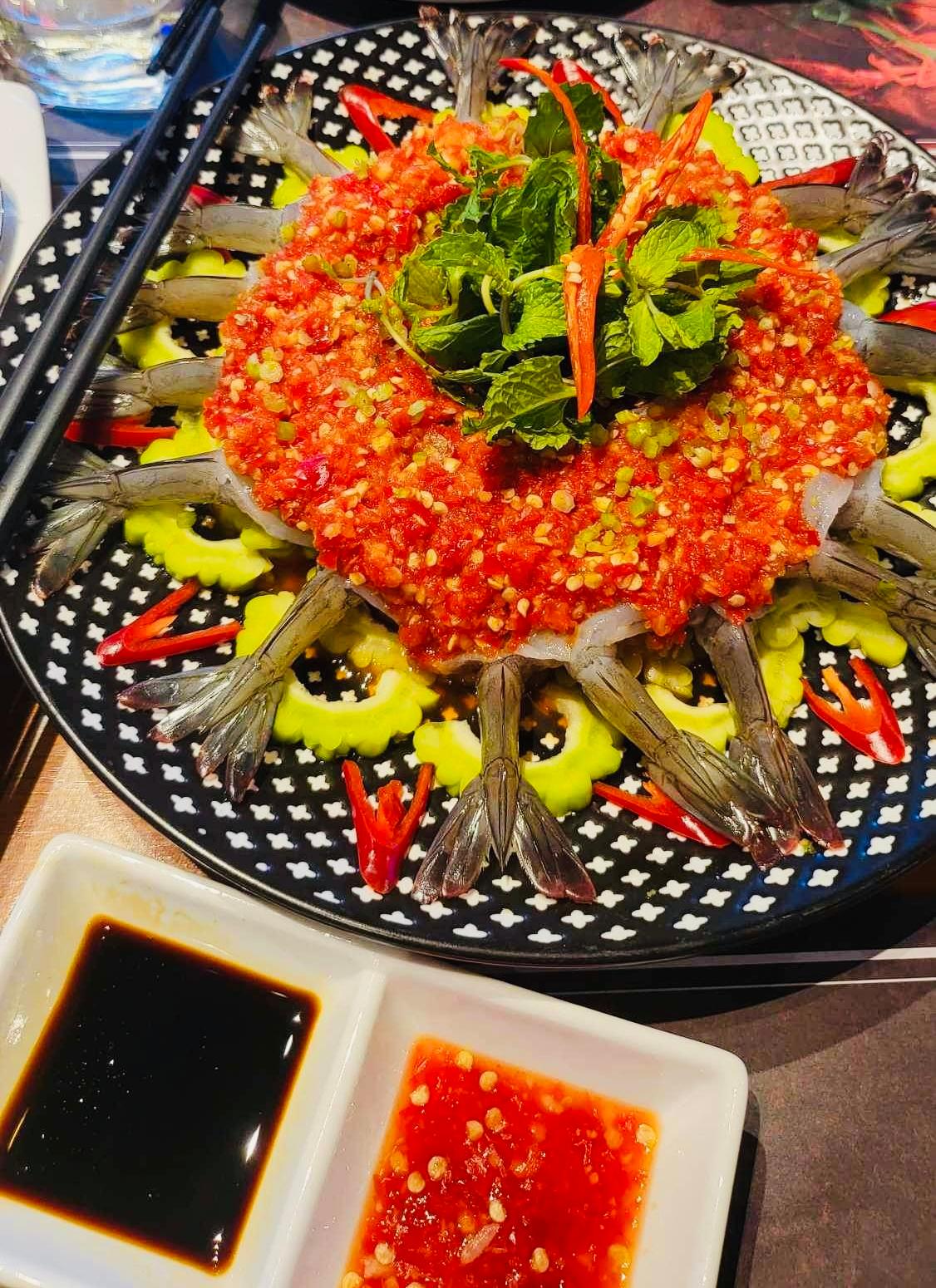 បង្គាត្រាំទឹកត្រី