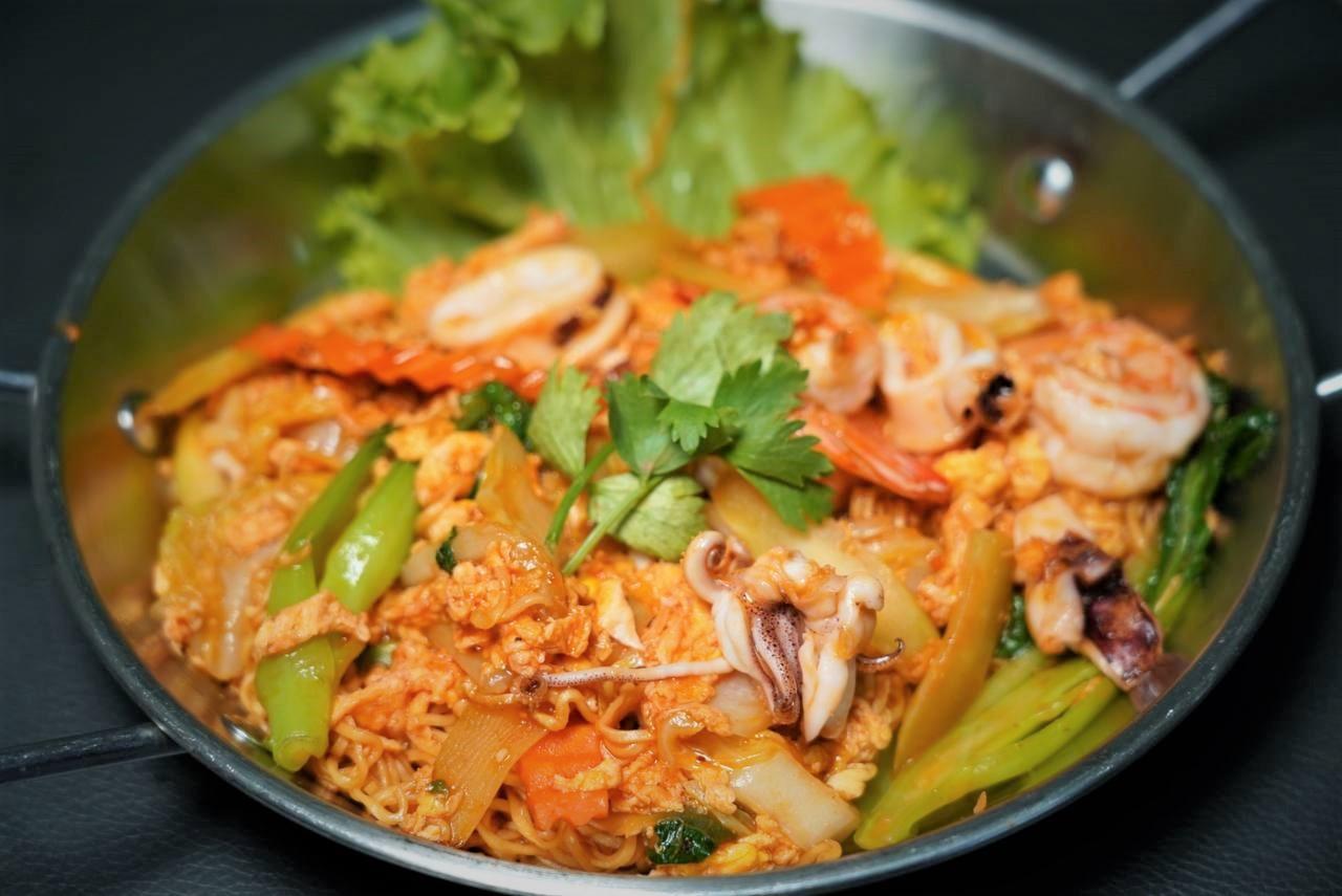 មីឆាគ្រឿងសមុទ្រ