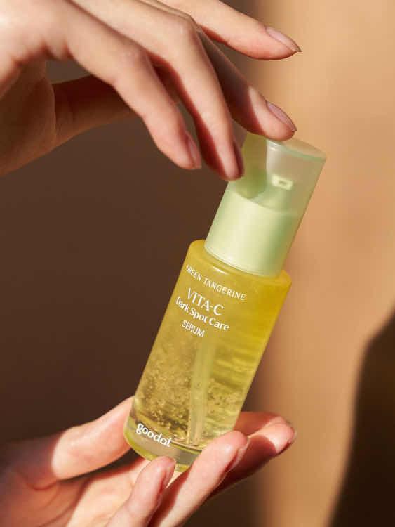 Goodal Green Tangerine Vita-C Dark Spot Care Serum