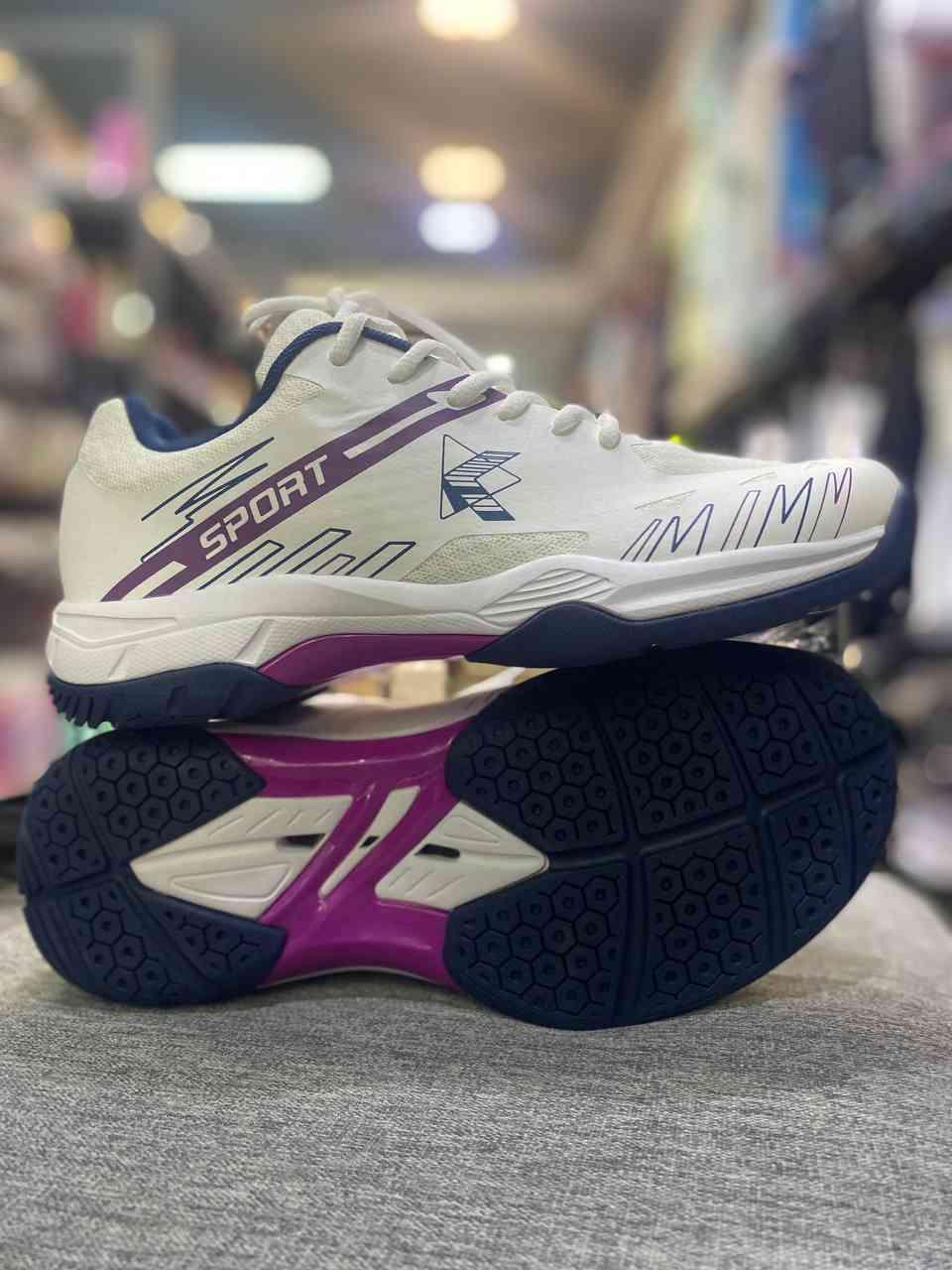 ស្បែកជើងSPORT