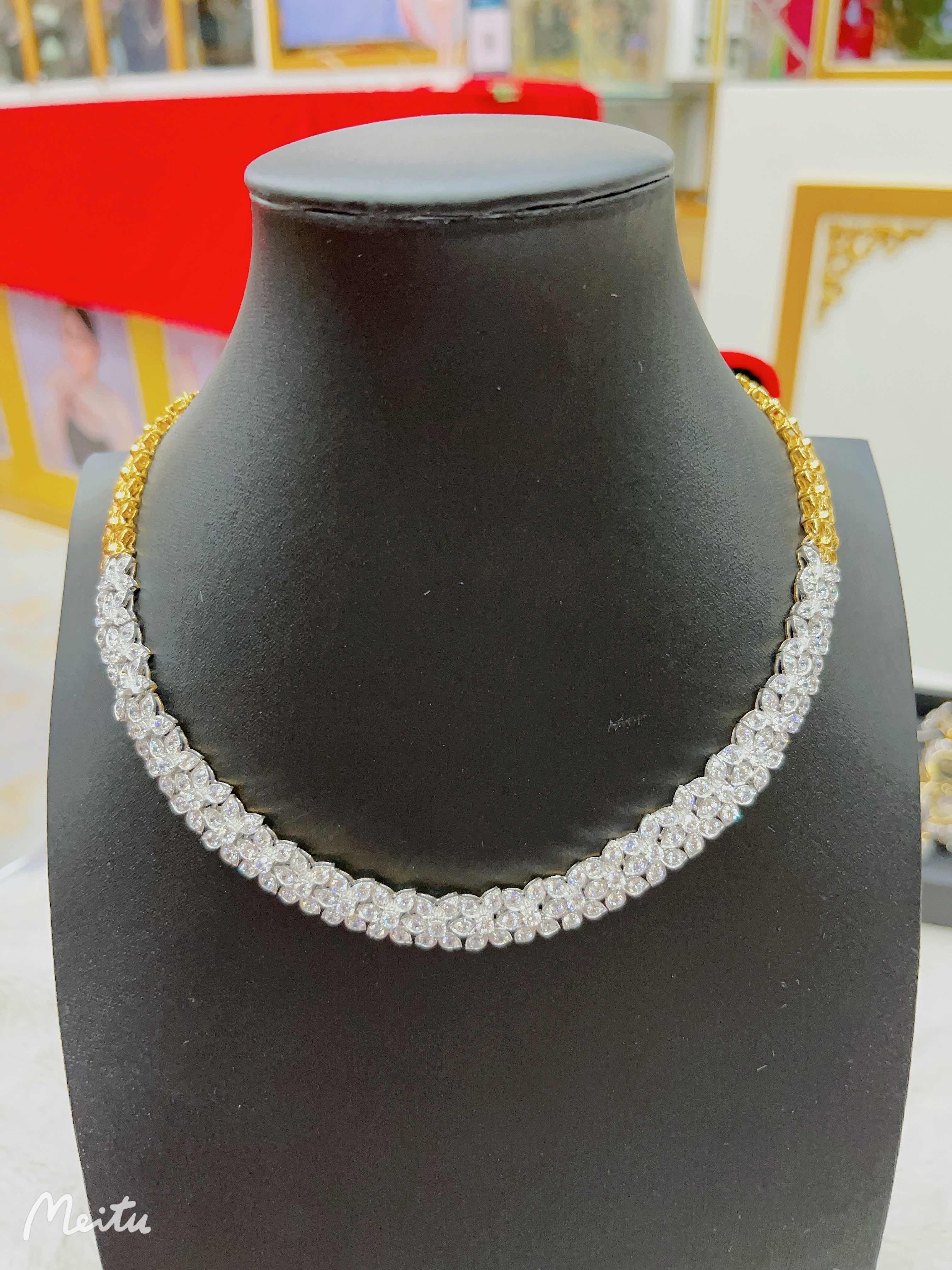 ស្វារេ