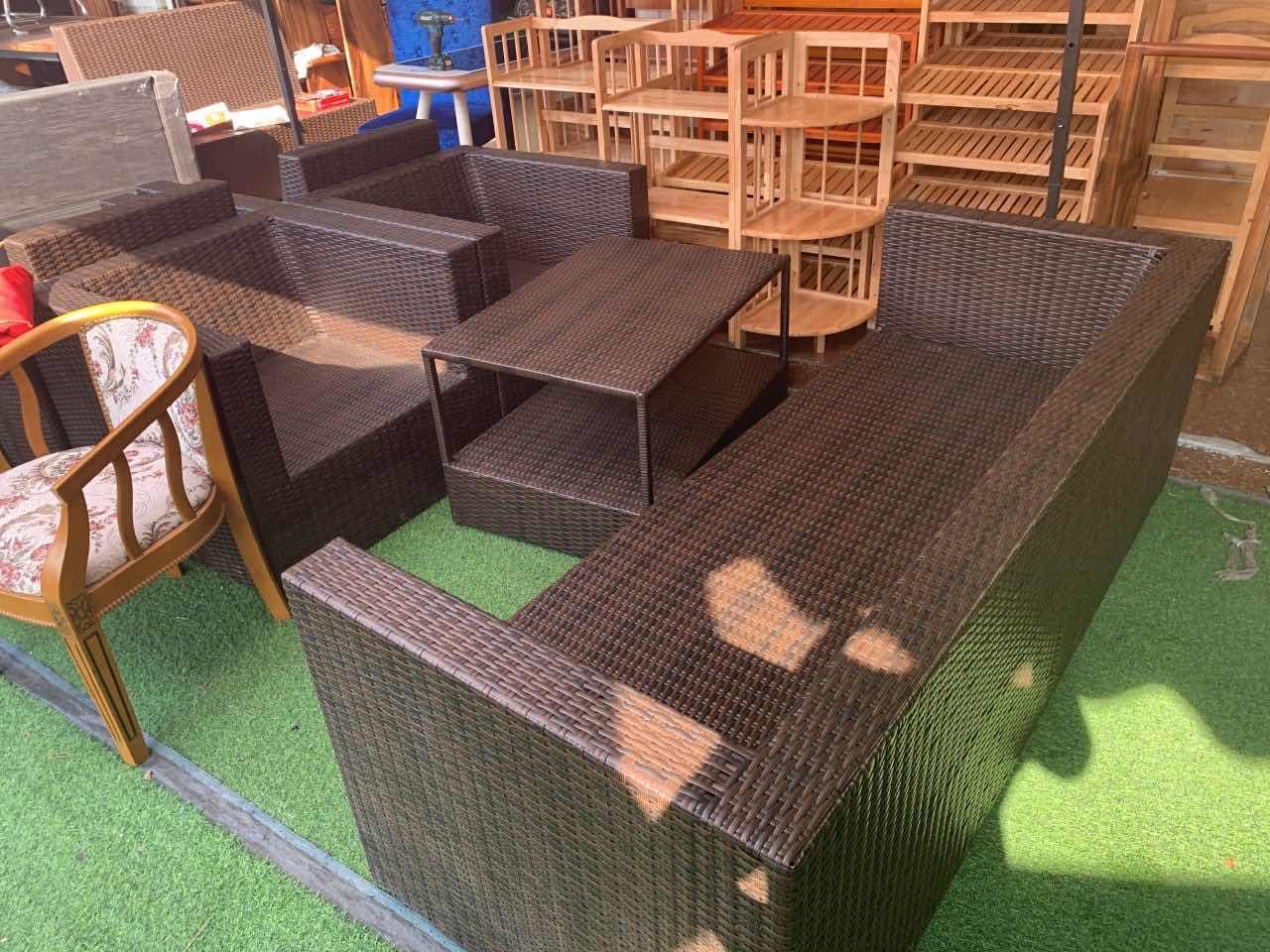 ឈុតសាឡុង