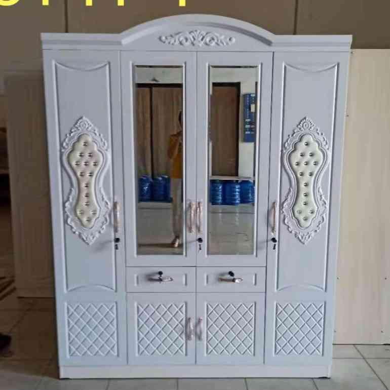 ទូសម្លៀកបំពាក់