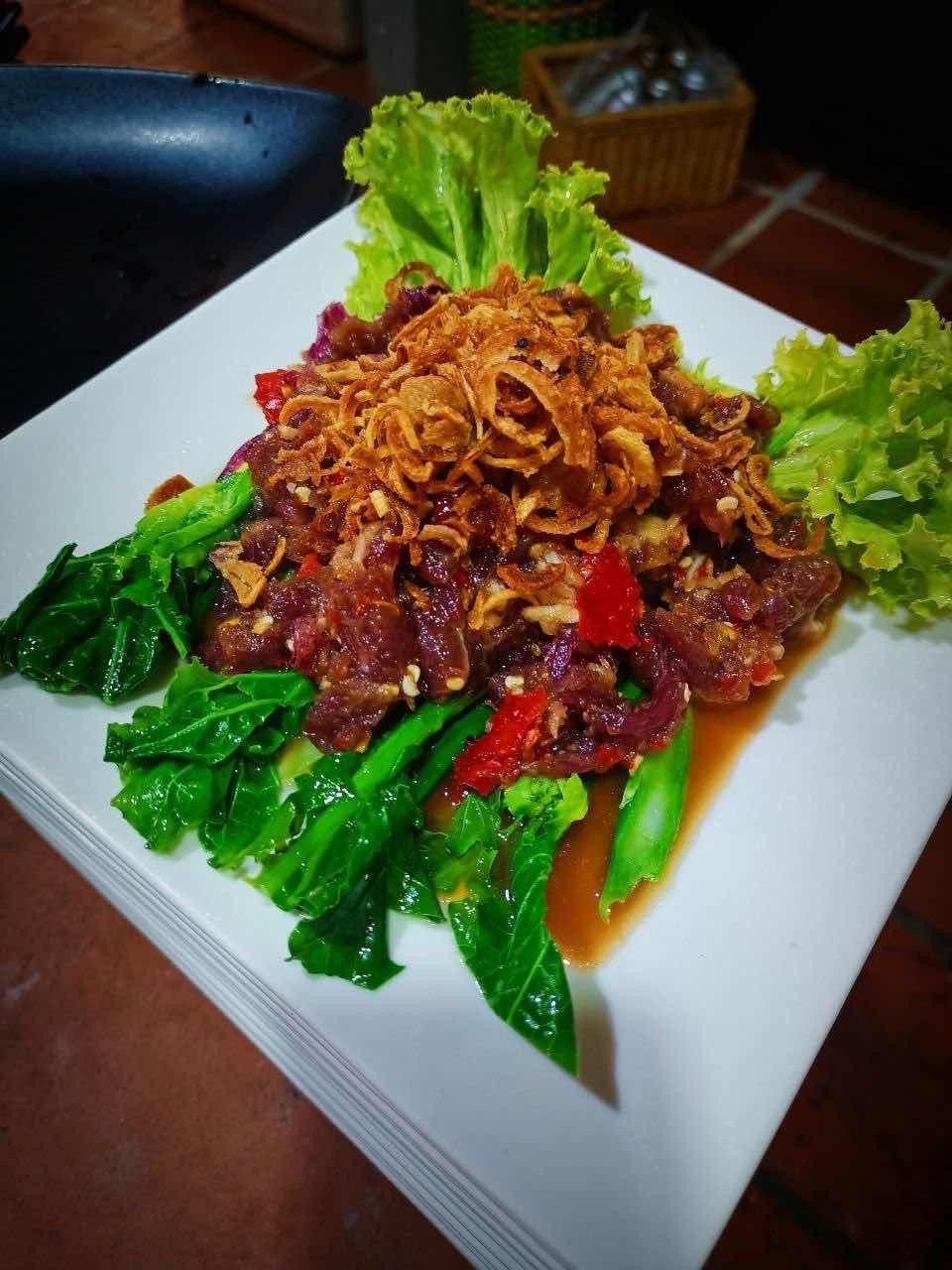 ខាត់ណាទឹកភ្នែក