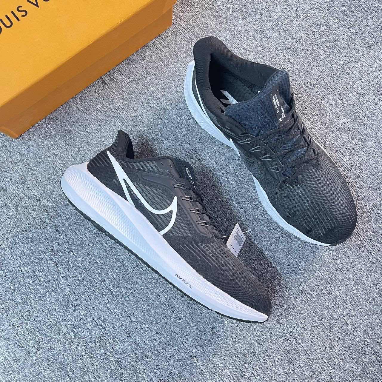 Nike-Air Zoom Pegasus