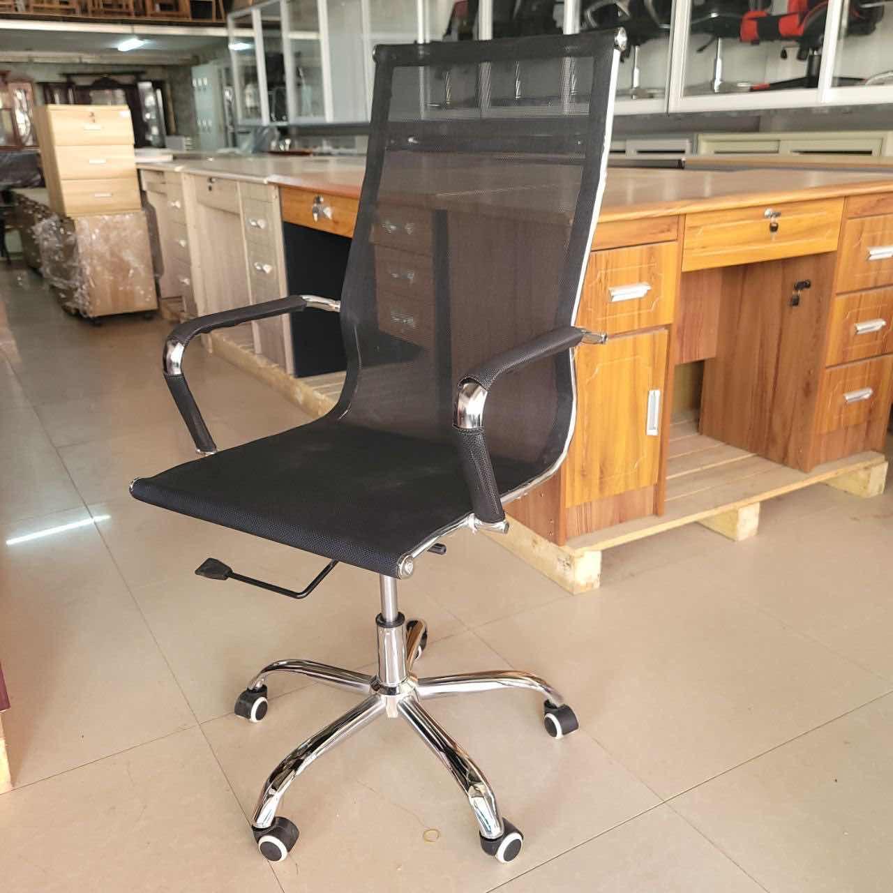 កៅអីសំណាញ់ កង់វិល