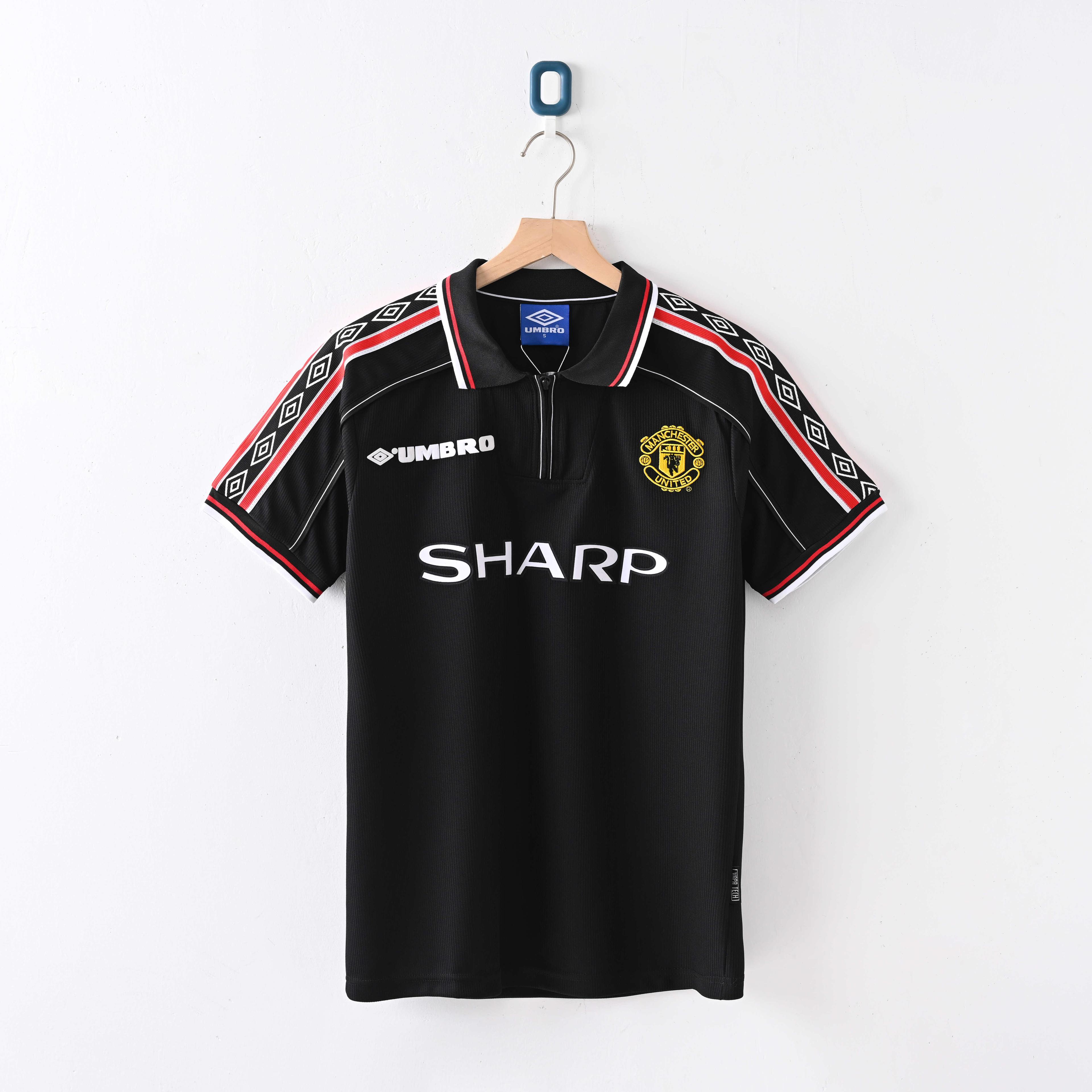 Man Utd 98/99