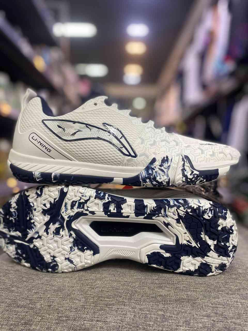 ស្បែកជើង Li-Ning ស