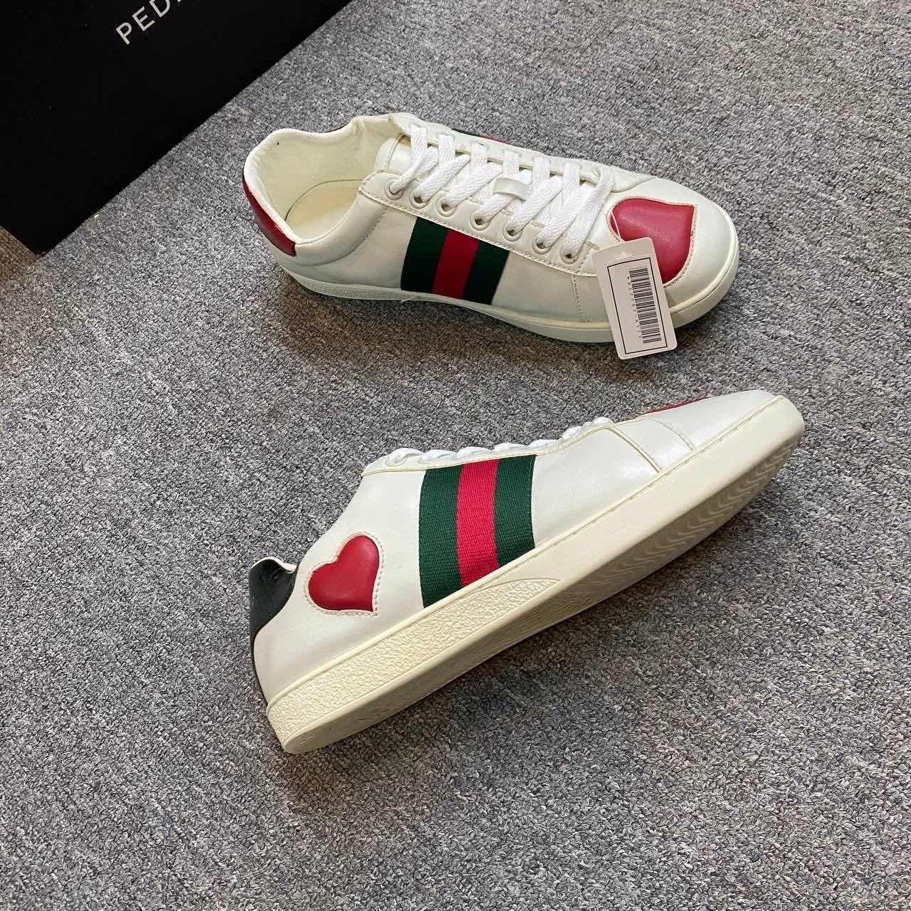Gucci-Ace Heart Sneaker