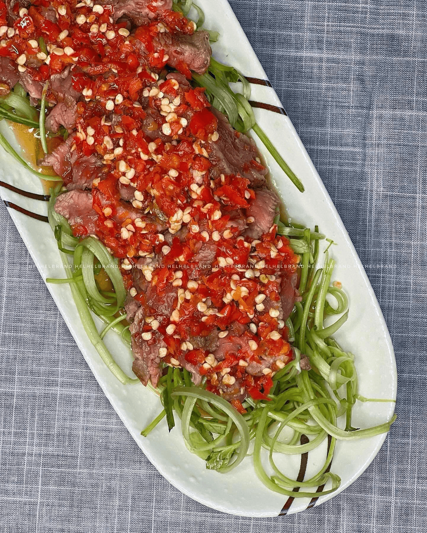 សាច់គោលើត្រកួន