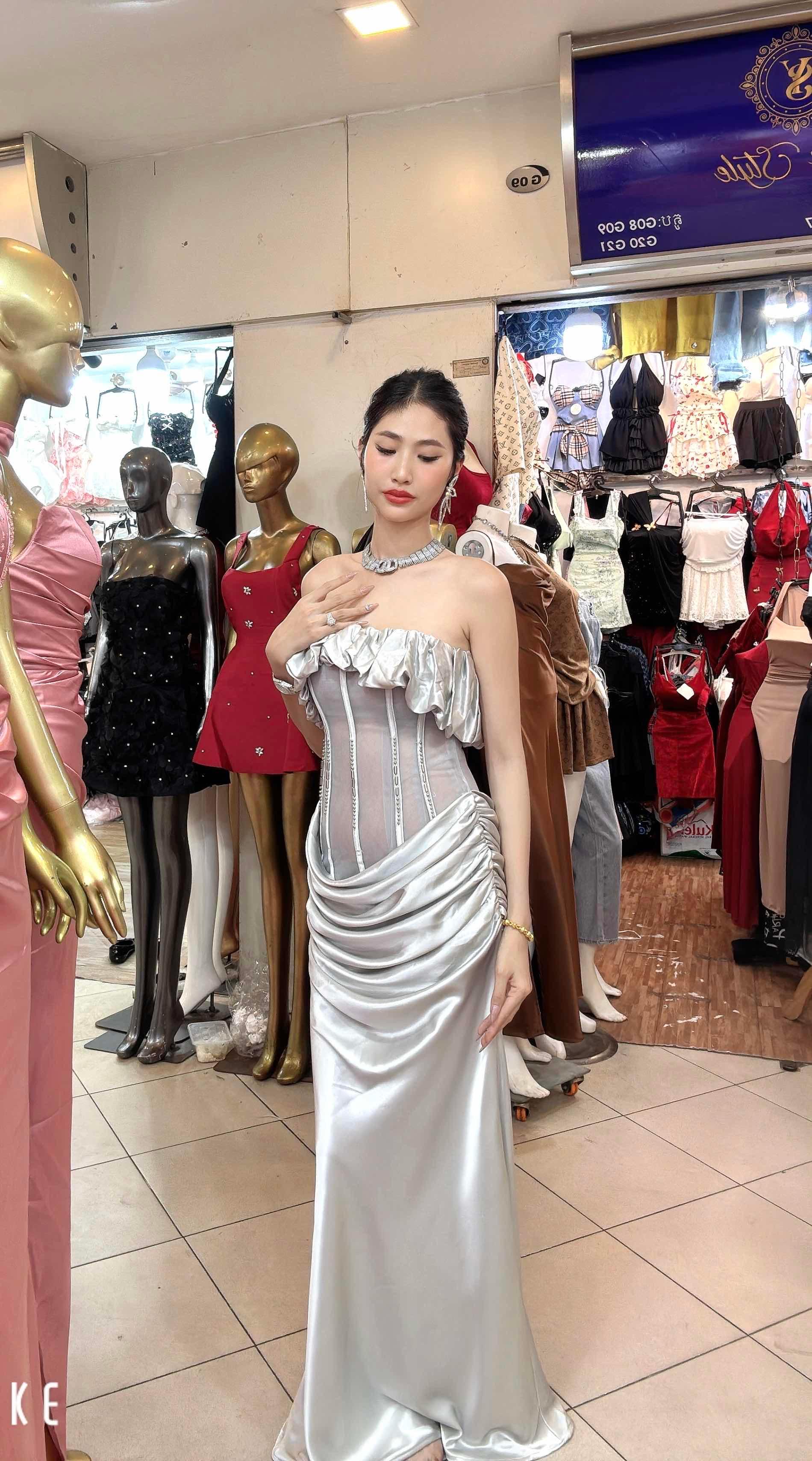 រ៉ូបចងពុងប្រាក់