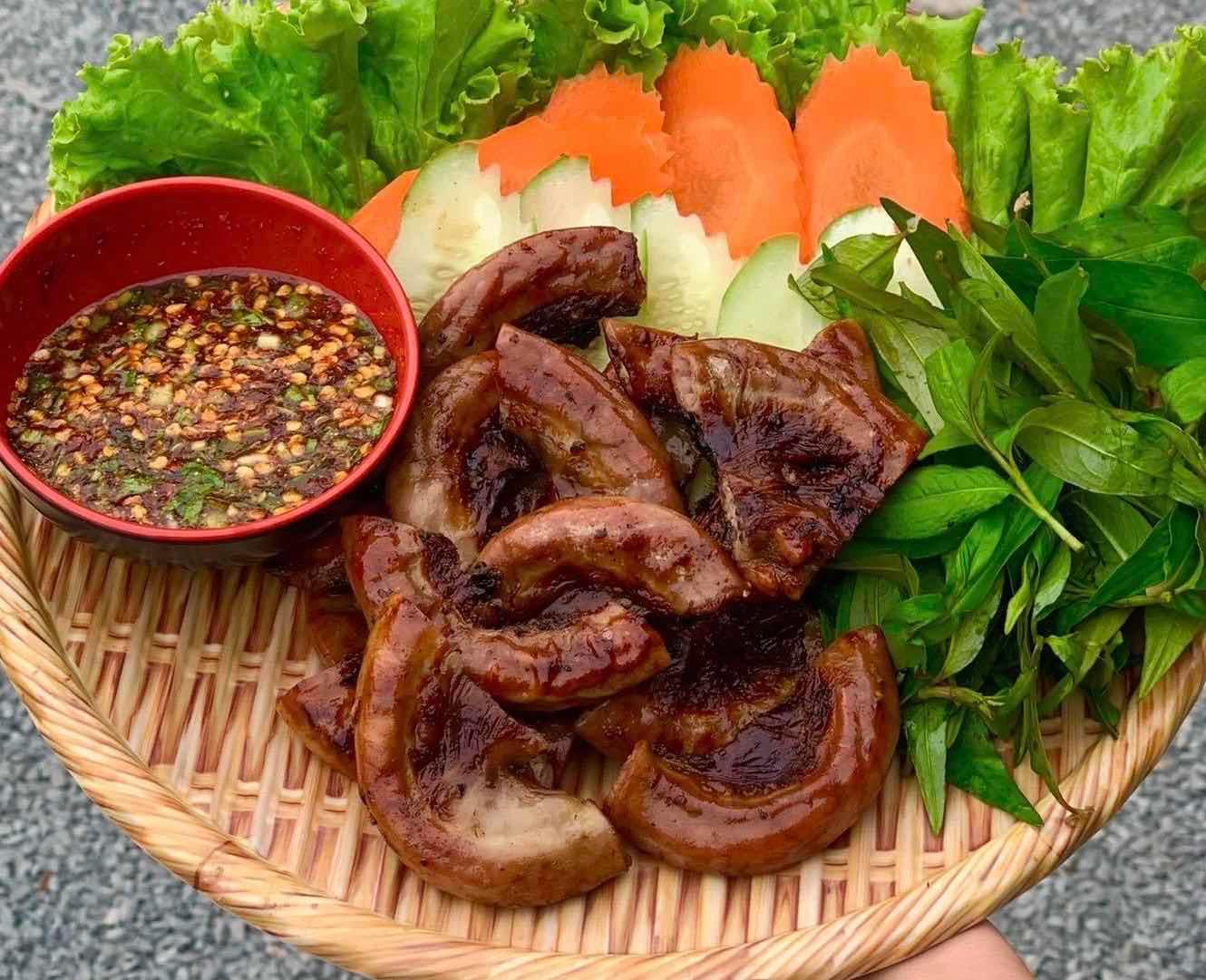 ហ៊ុនជ្រូកអាំង