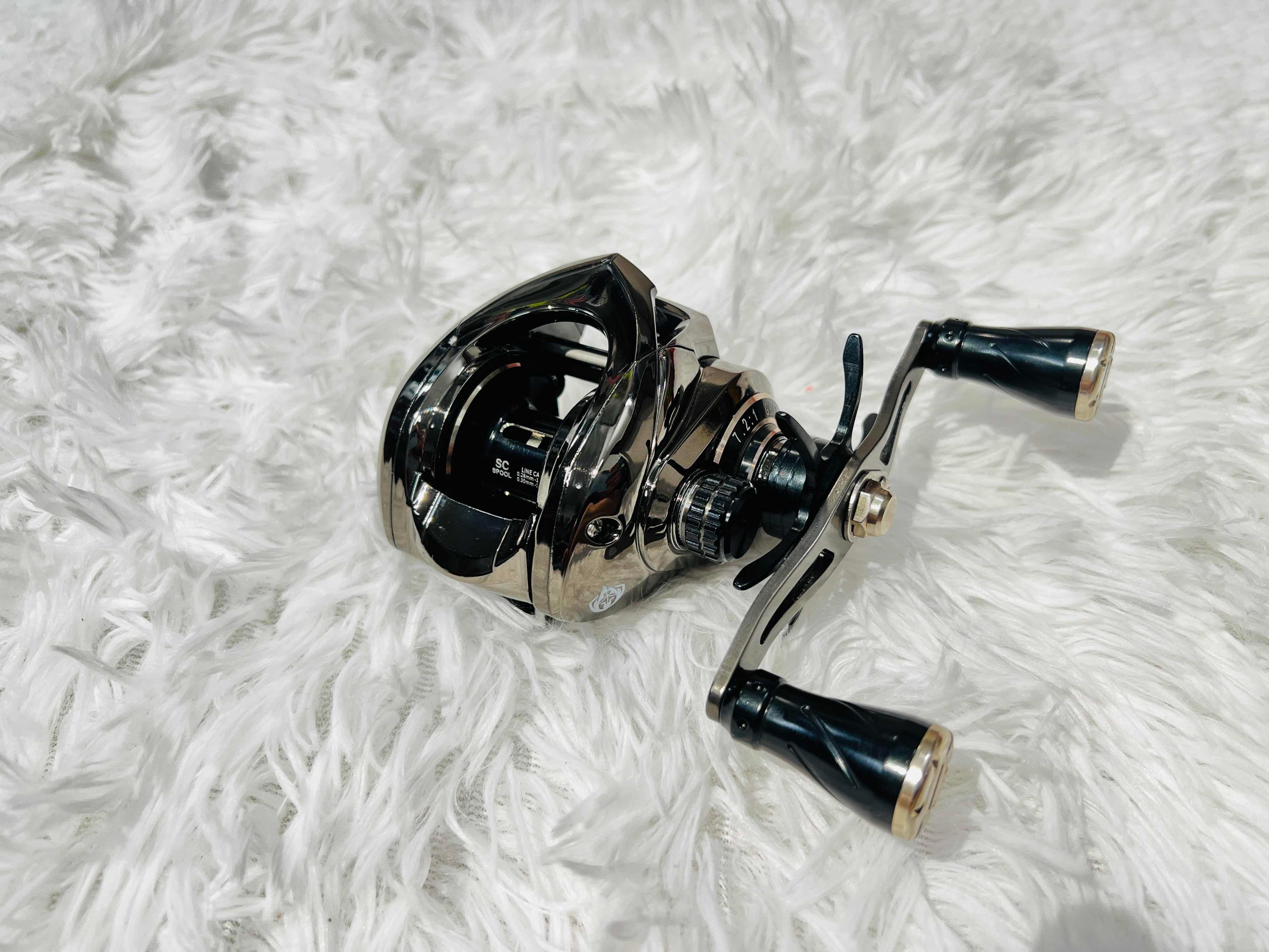 Titan Silver Claw