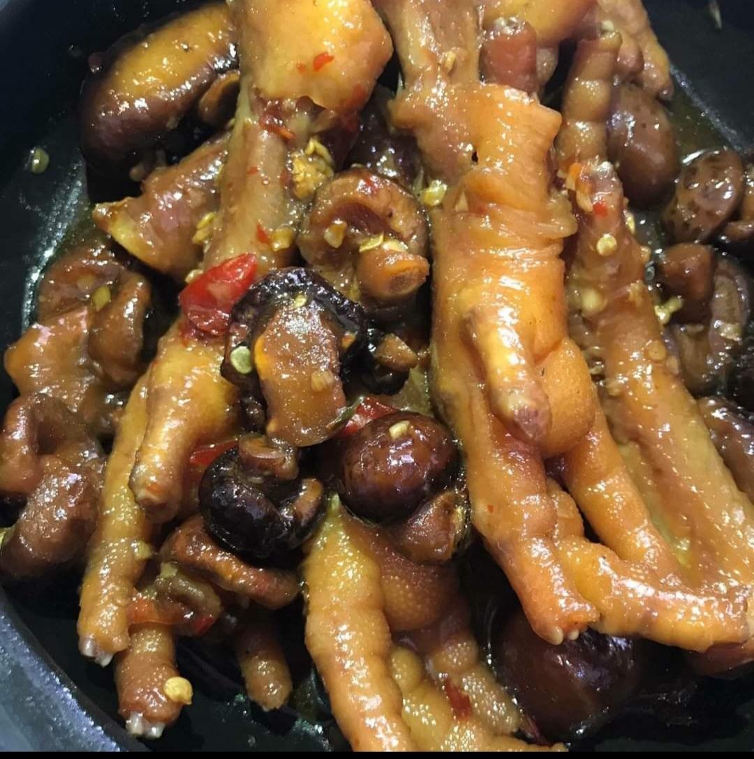 ខជើងមាន់ផ្សិតខ្មៅ