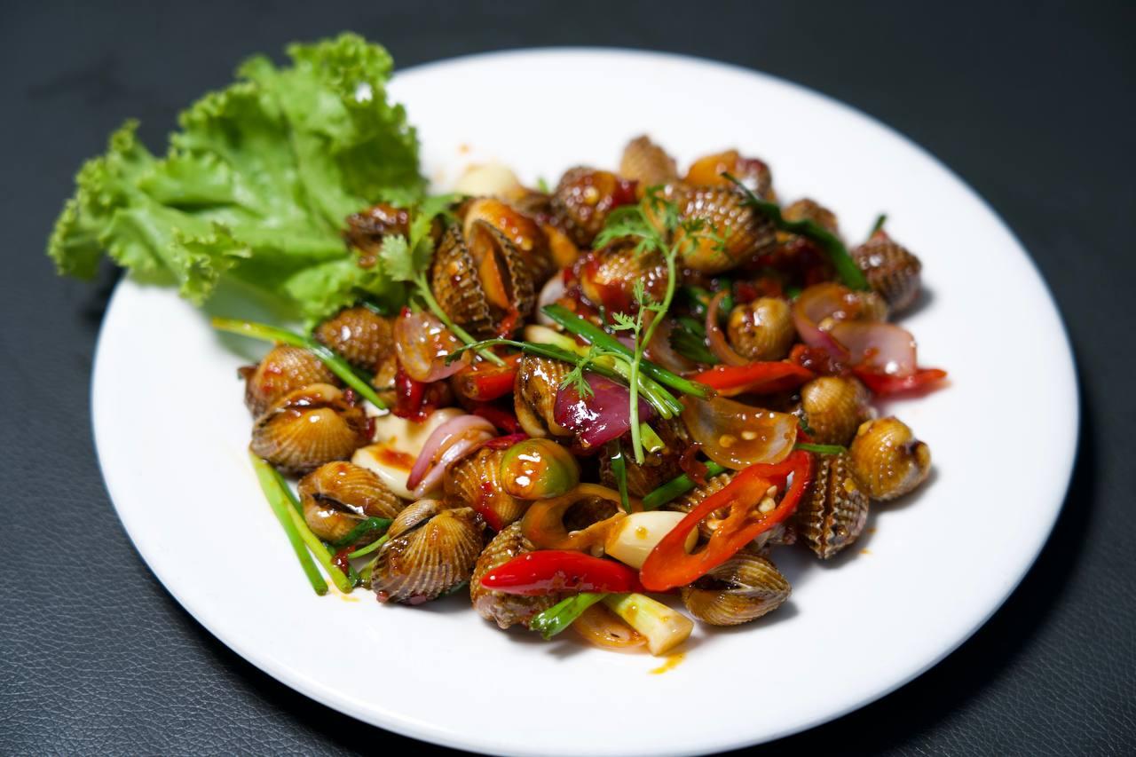 ងាវឆាប្រៃផ្អែម