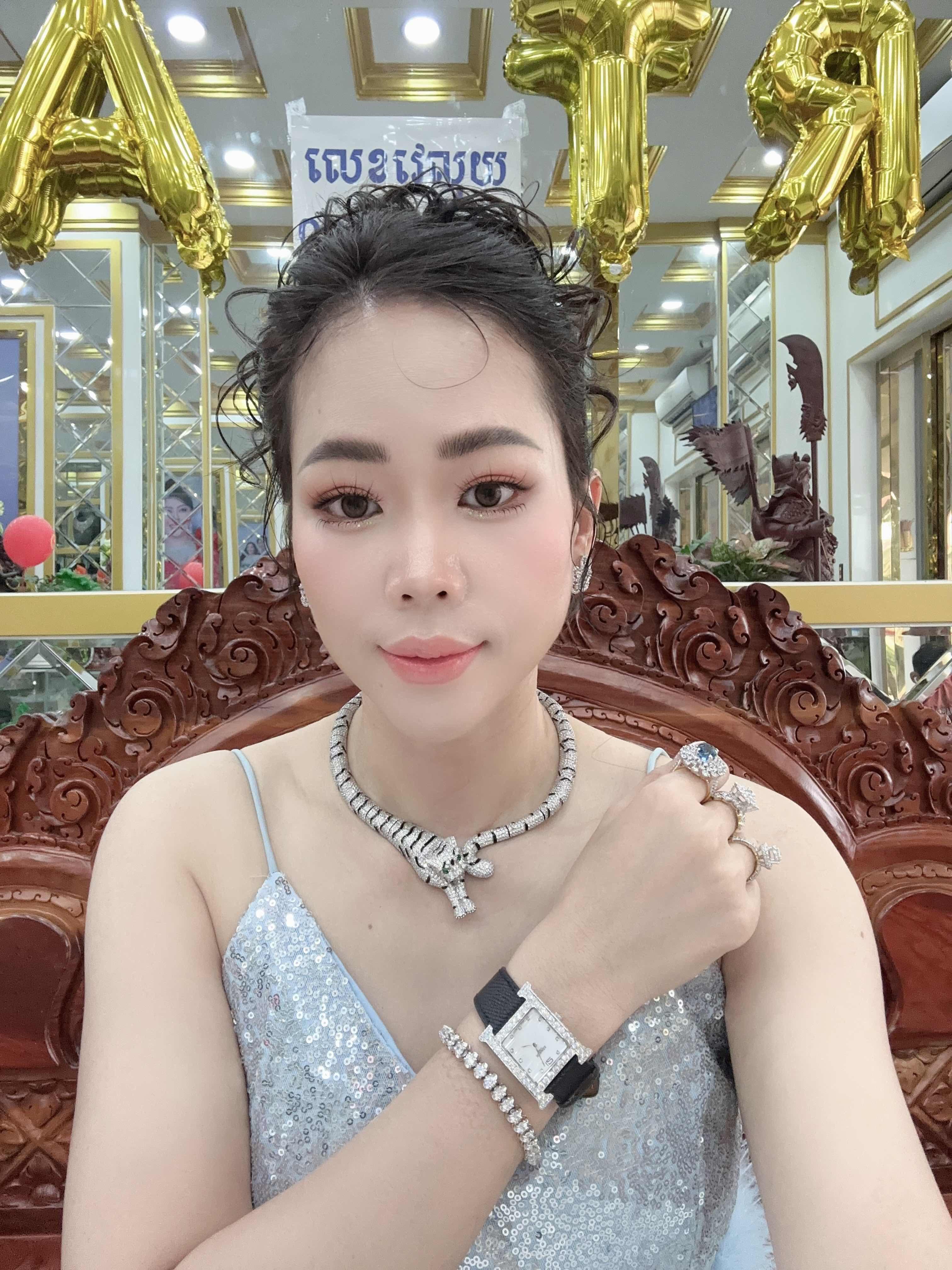 ស្វារេ