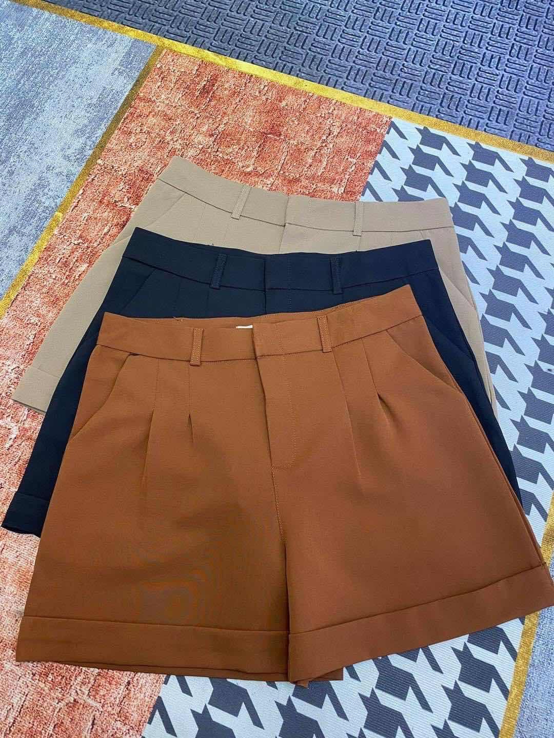 ខោក្រណាត់ខ្លី
