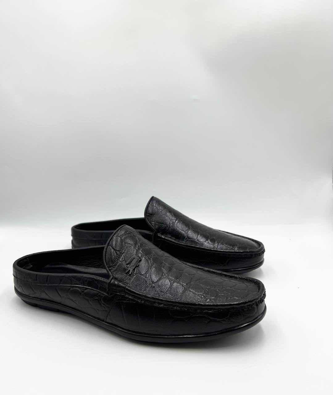 ស្បែកជើងកាត់កែង lacoste