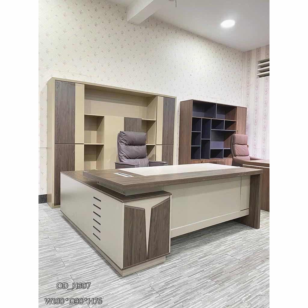 តុប្រធាន