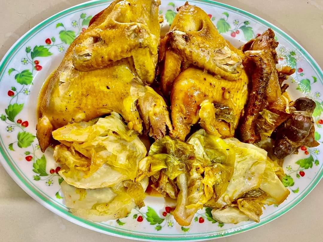 មាន់ដុតស្ពៃក្ដោប