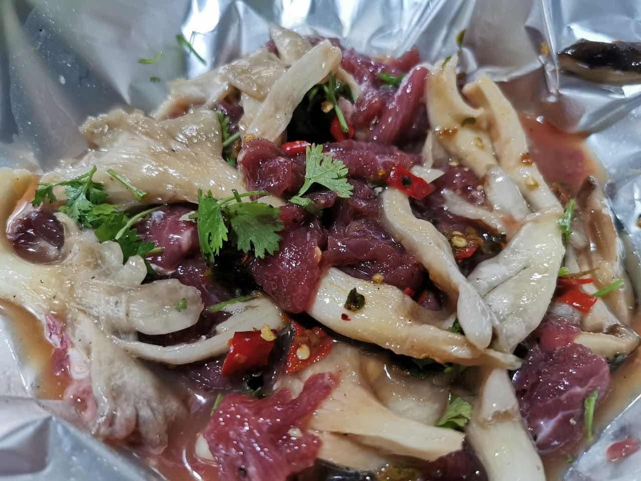 សាច់គោអប់ផ្សិត