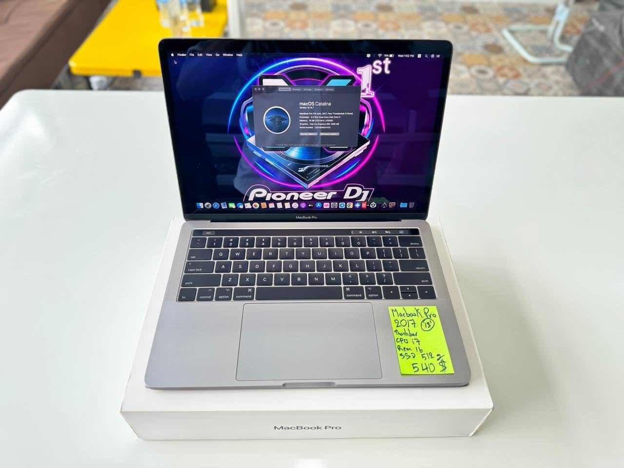 Macbook Pro 2017 (Touchbar)i7/16/512