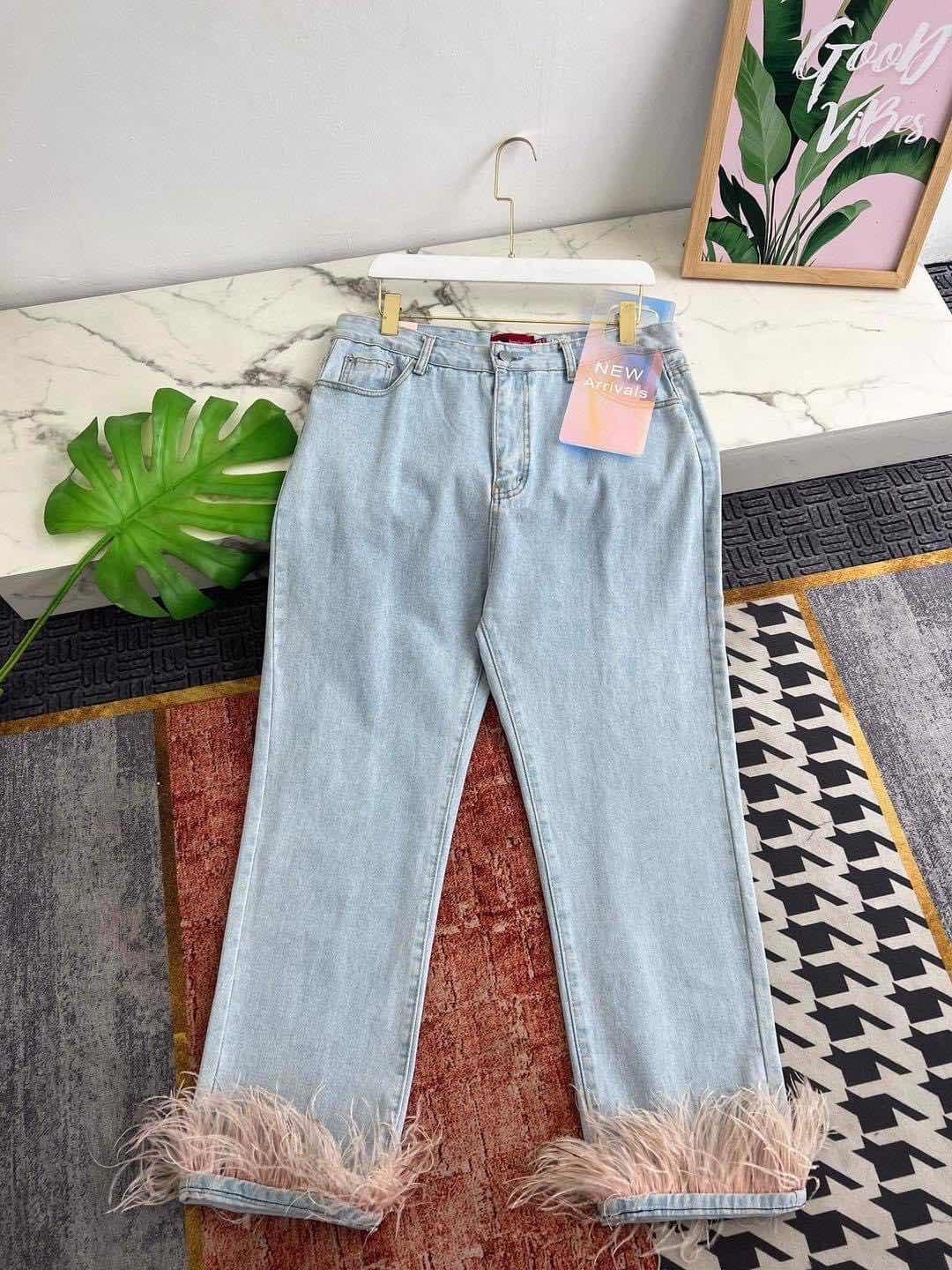 ខោbrand
