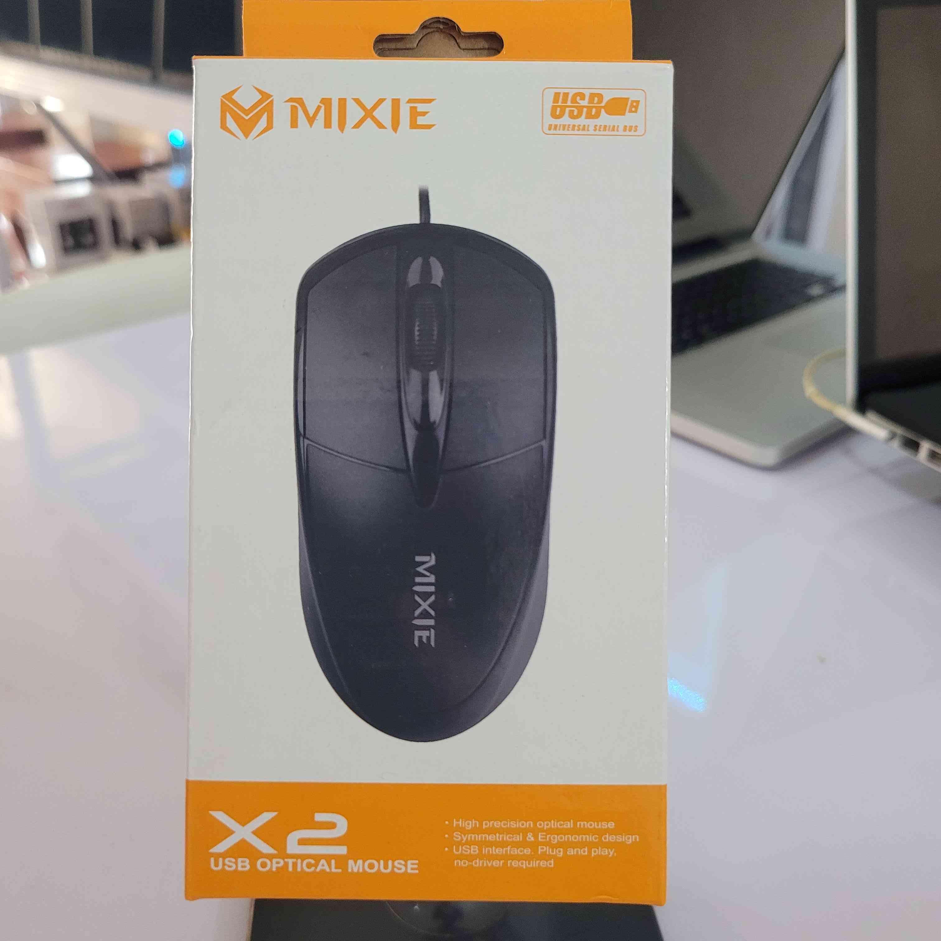 Mouse ខ្សែរ