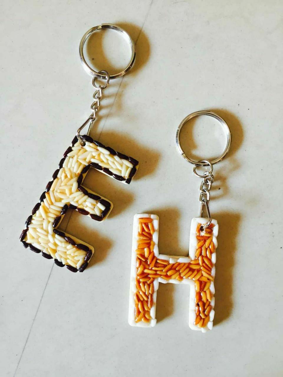 បន្តោងសោ (Rice Keychains)