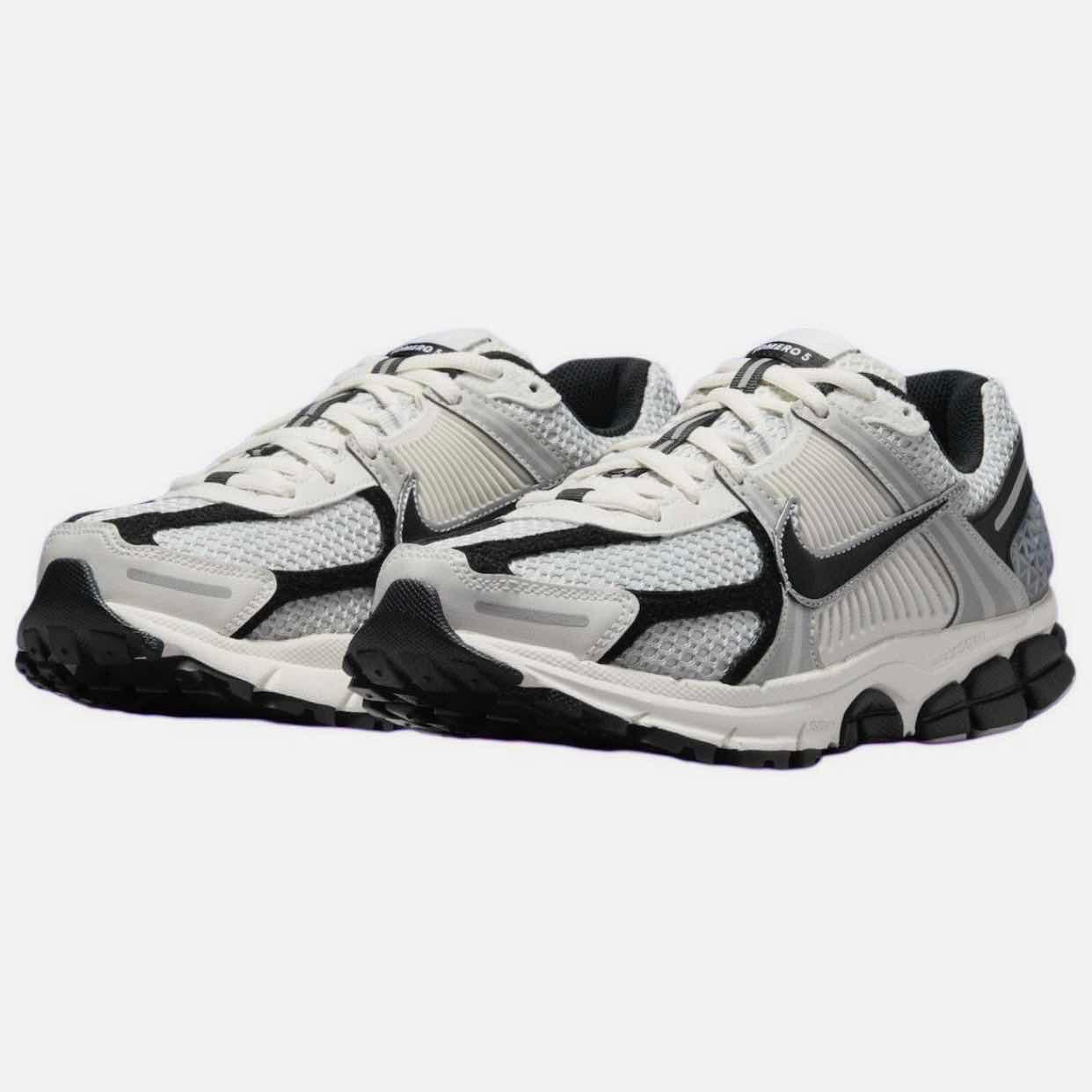 Nike Vomero5 Photon Dust Black