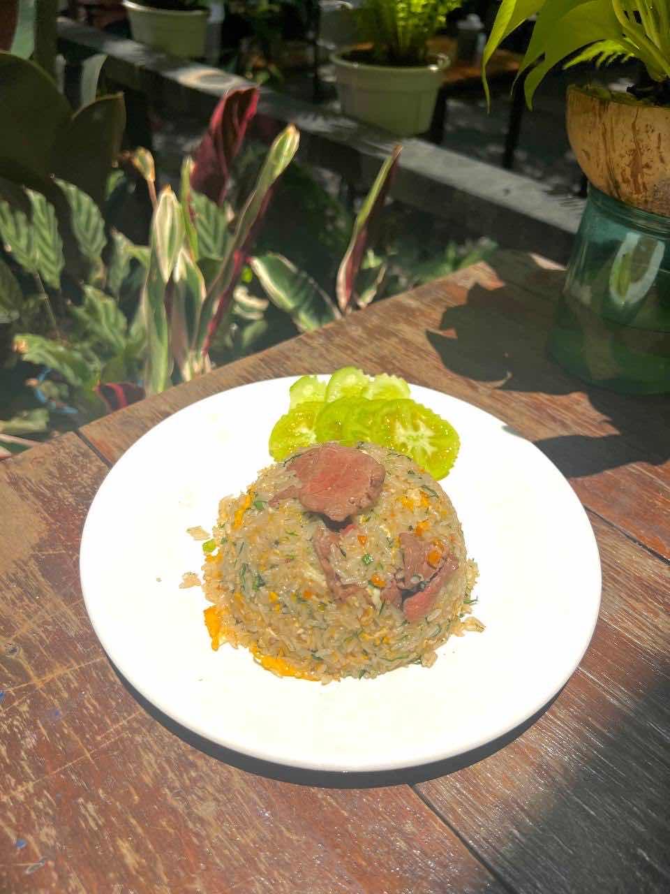 បាយឆាសាច់គោ