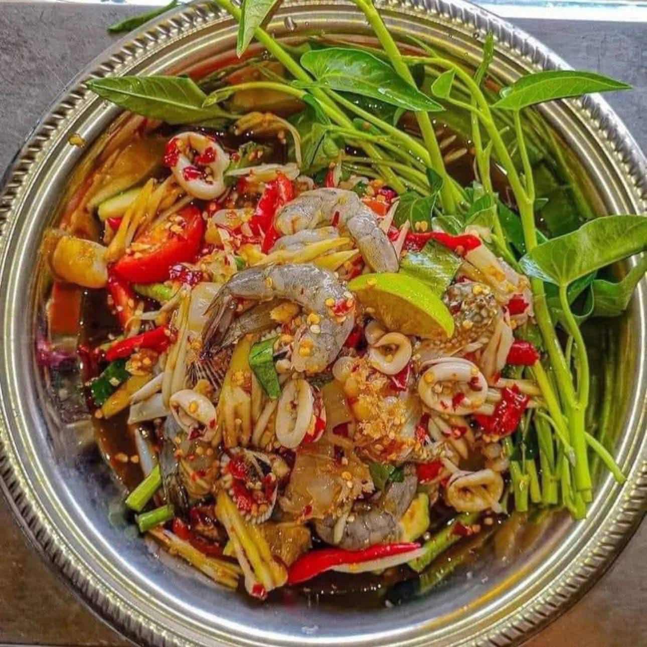 បុកល្ហុងគ្រឿងសមុទ្រ ចានធំ