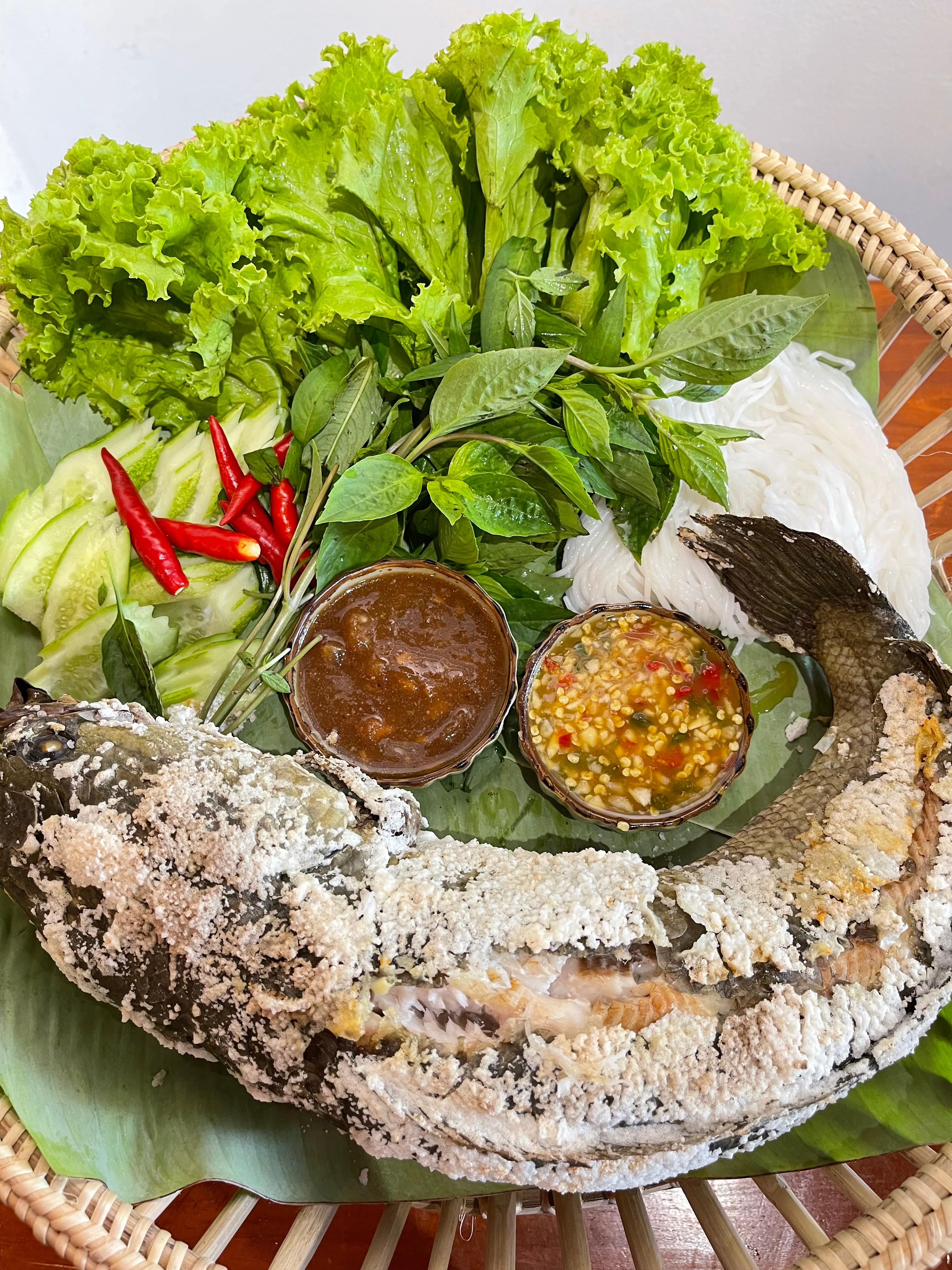 ត្រីរ៉ស់ដុតអំបិល