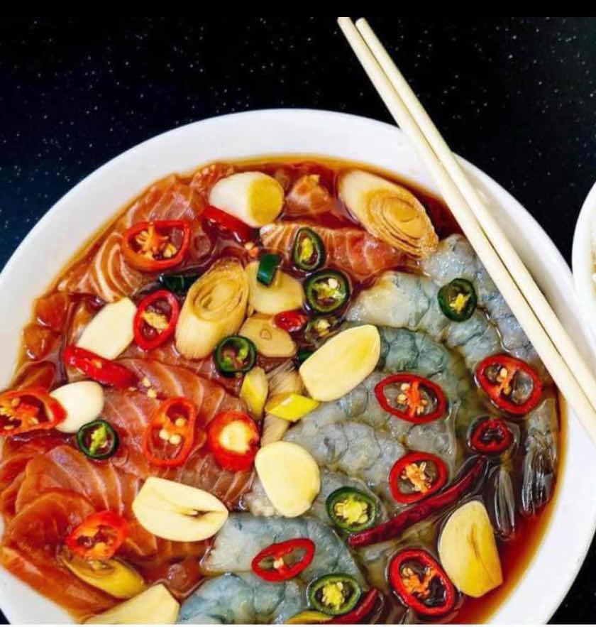 សាលម៉ុន នឹង បង្គា សុីអុីវកូរ៉េ