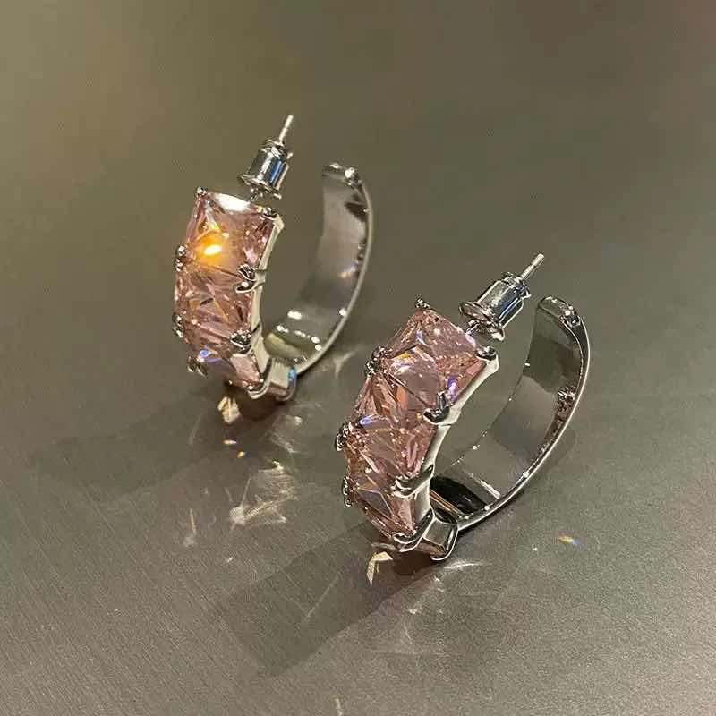 Huggie Earring