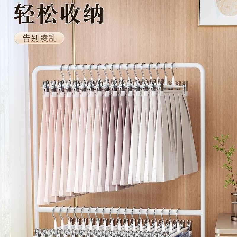 ស្នួរព្យួរខោអាវ