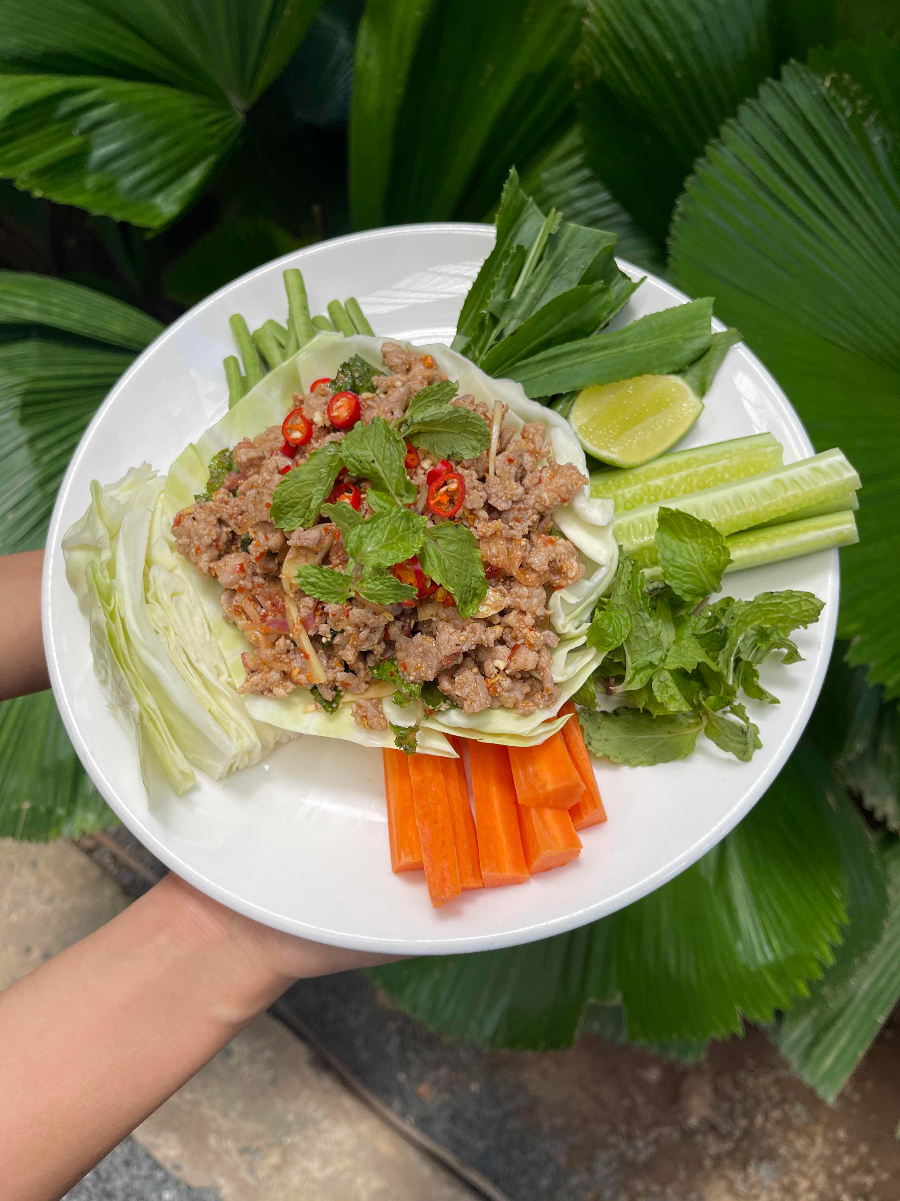 ឡាបសាច់ជ្រូក