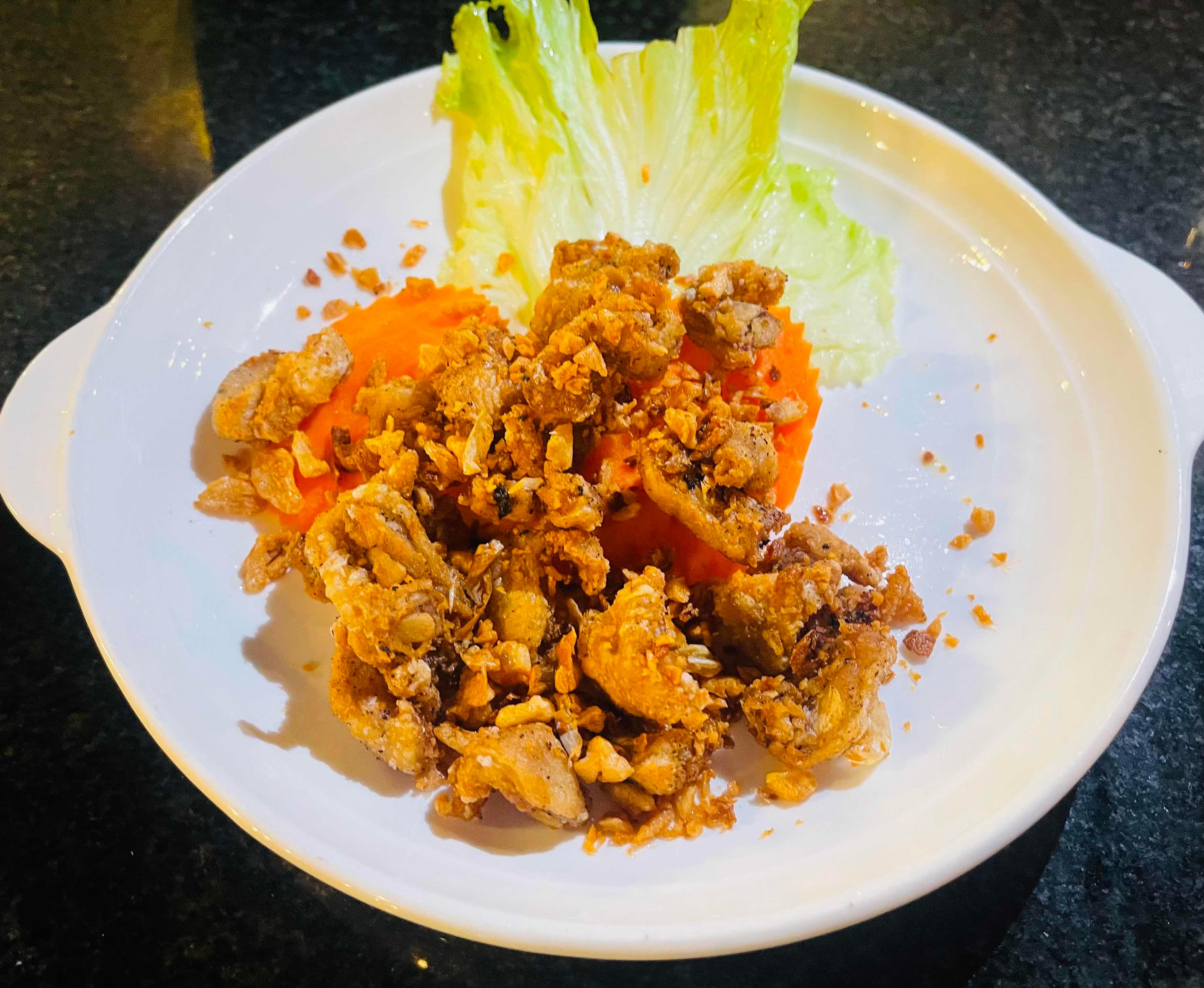 សសៃកៃងមាន់បំពងខ្ទឹមស