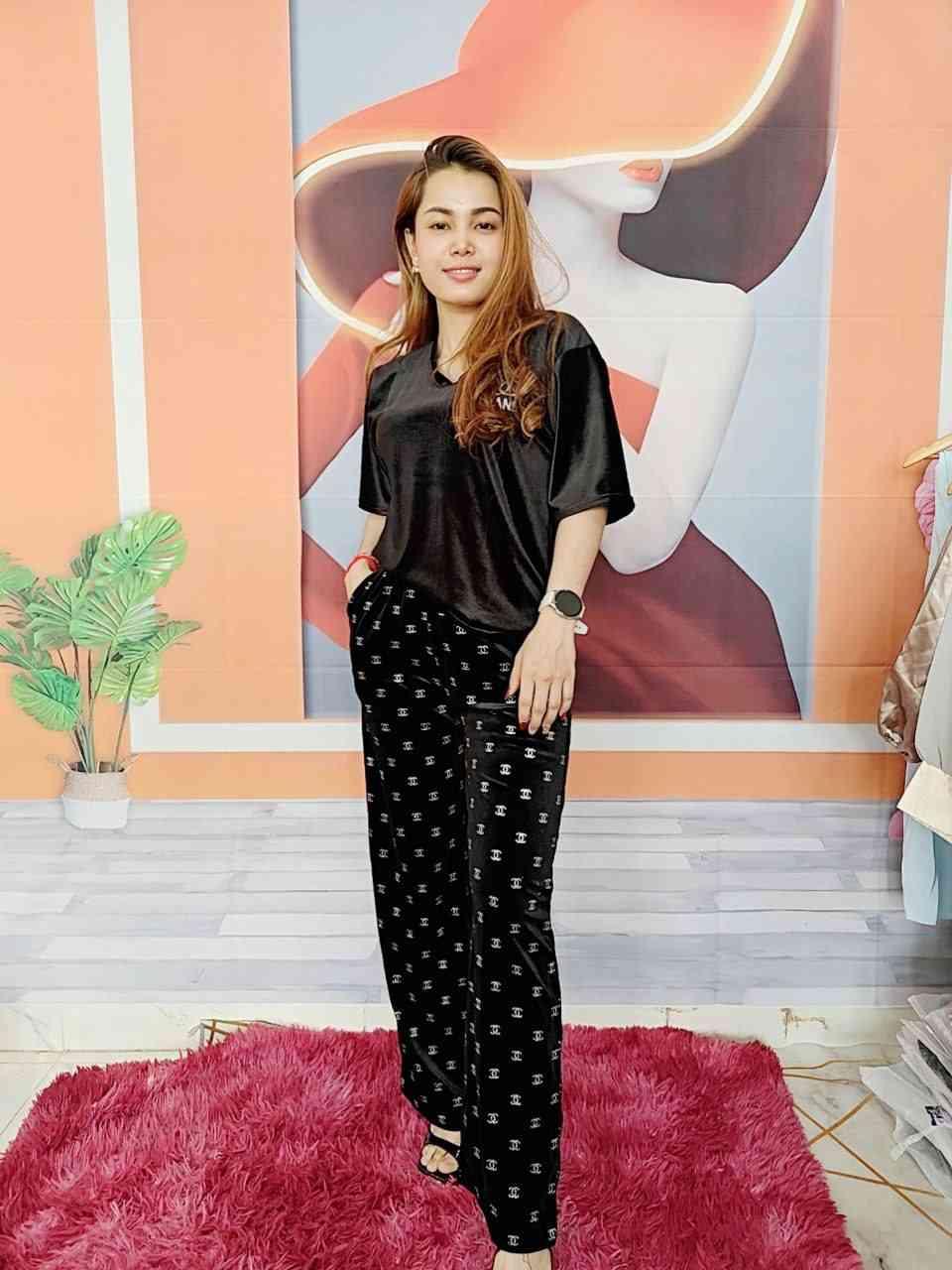 អាវខោឈុតកាំម្ចី
