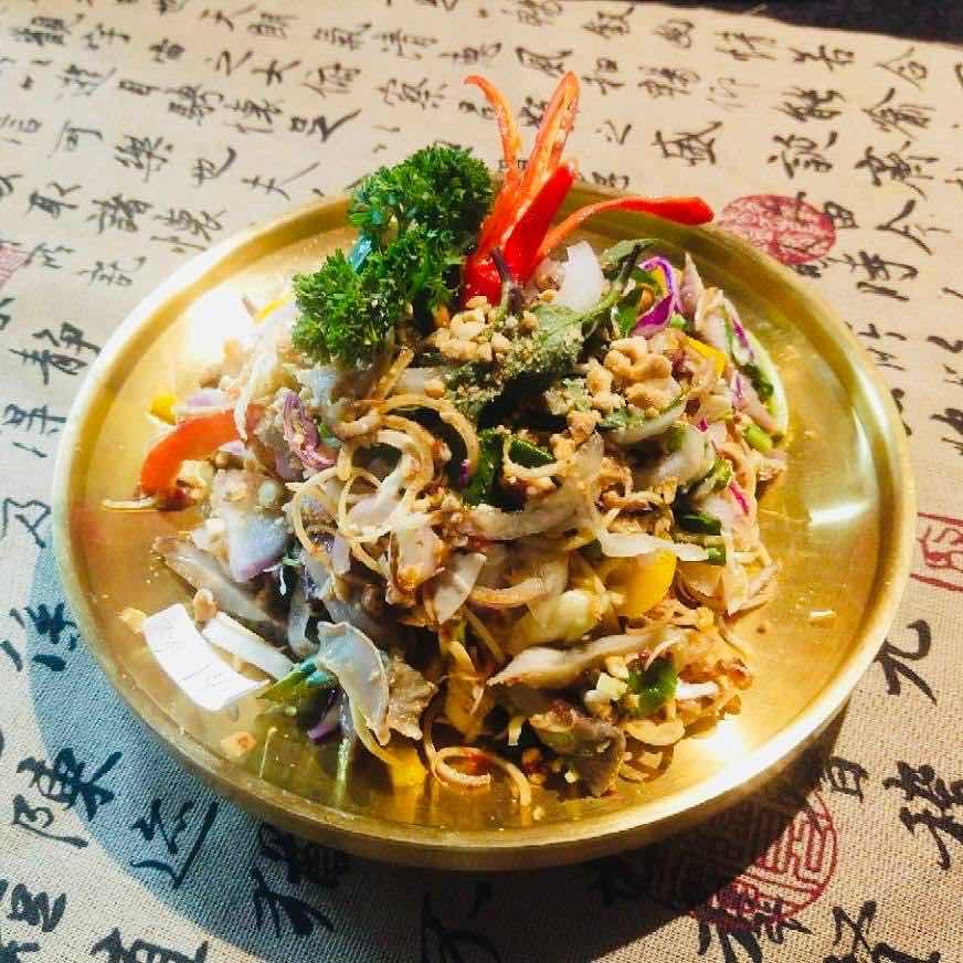 ញាំខ្យងដូងត្រយ៉ូងចេក