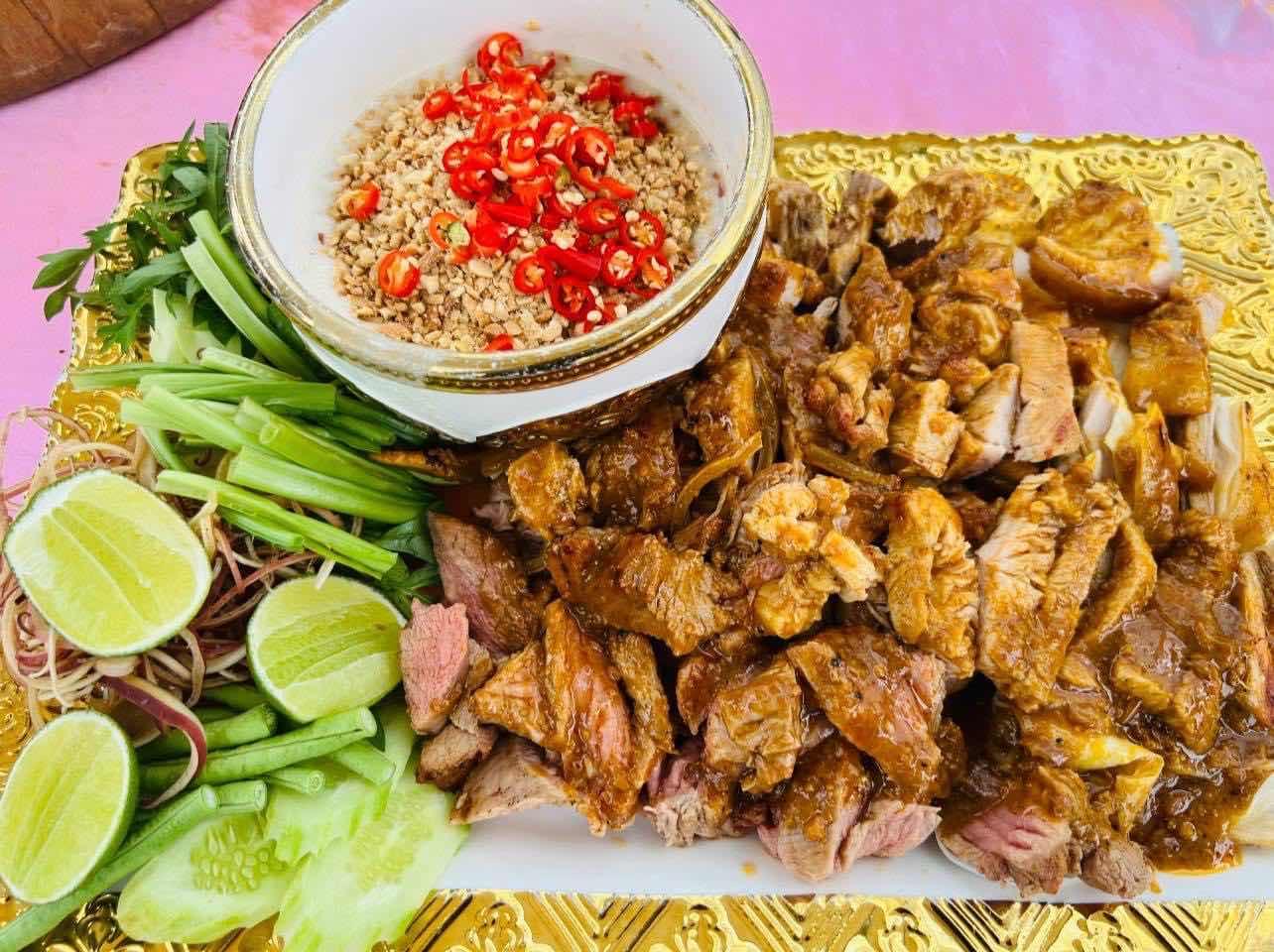 សាច់ពពែអាំង ទឹកកាពិ