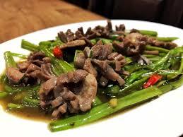 ឆាត្រកួនគ្រឿងក្នុងមាន់