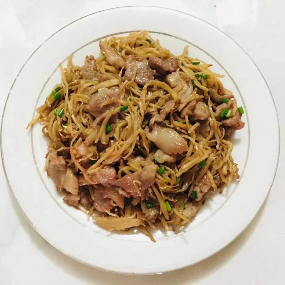 ឆាខ្ញី (សាច់គោ,សាច់ជ្រូក,សាច់មាន់)