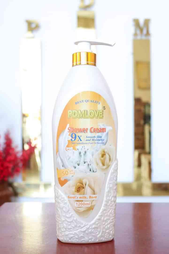 សាប៊ូដុសខ្លួន