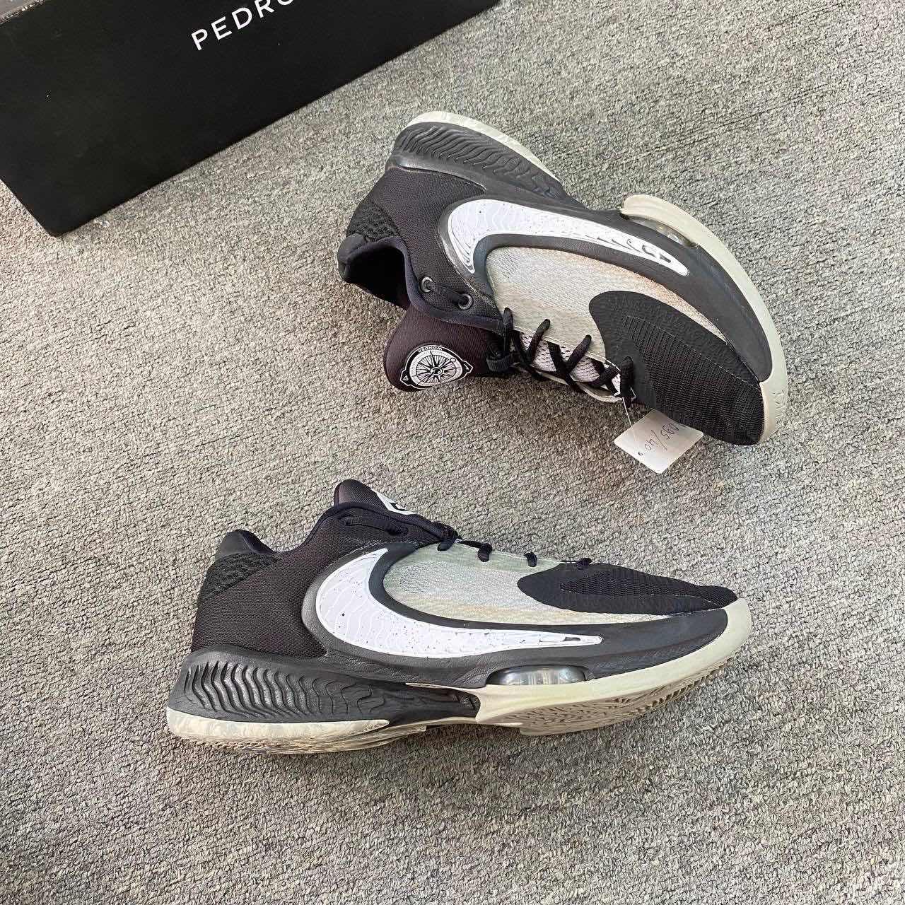 Nike freak 4