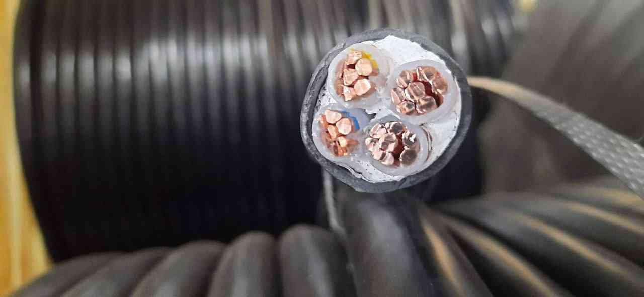 Cu/xlpe/pvc 4x25 Sq.mm