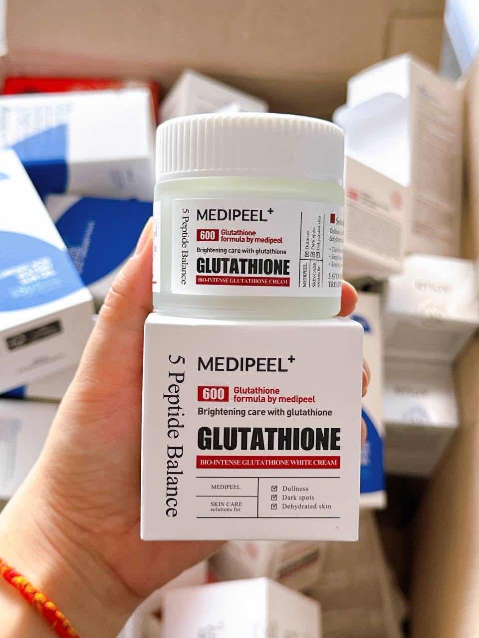 Medipeel glutathione cream 