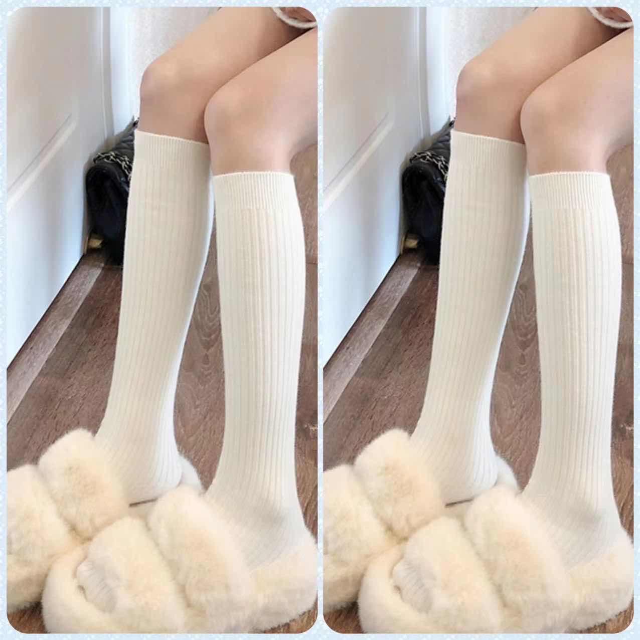 ស្រោមជើងវែងលាត